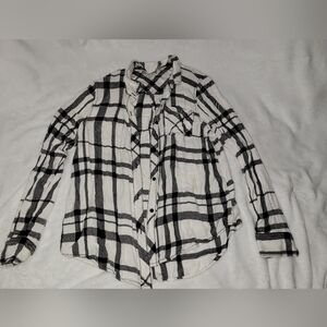 Plaid Button-Up Shirt in Black and White